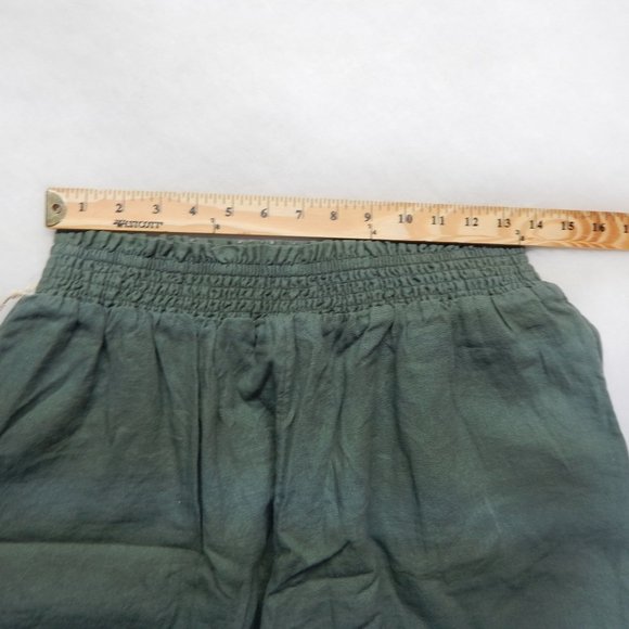 Universal Thread High Rise Elastic Waist Shorts Women's Relaxed Green Size M - Picture 3 of 10